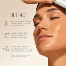 Charger l'image dans la galerie, Glow Fixation SPF 40 Rehausseur de Teint Transparent avec Squalane et Niacinamide