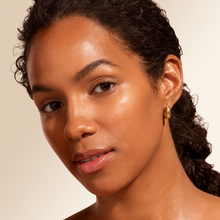 Charger l'image dans la galerie, Glow Fixation SPF 40 Rehausseur de Teint Transparent avec Squalane et Niacinamide