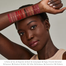 Charger l'image dans la galerie, Colorluxe Rouge à lèvres hydratant de Jane Iredale