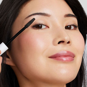 NOUVEAU  ! Disponible aussi en brun : Lash Fixation mascara longue tenue