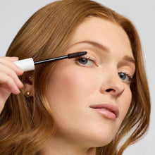 Charger l&#39;image dans la galerie, NOUVEAU  ! Disponible aussi en brun : Lash Fixation mascara longue tenue
